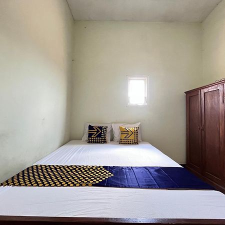 拉旺 Spot On 93423 Kost Berkah Near Kebun Teh Wonosari酒店 外观 照片