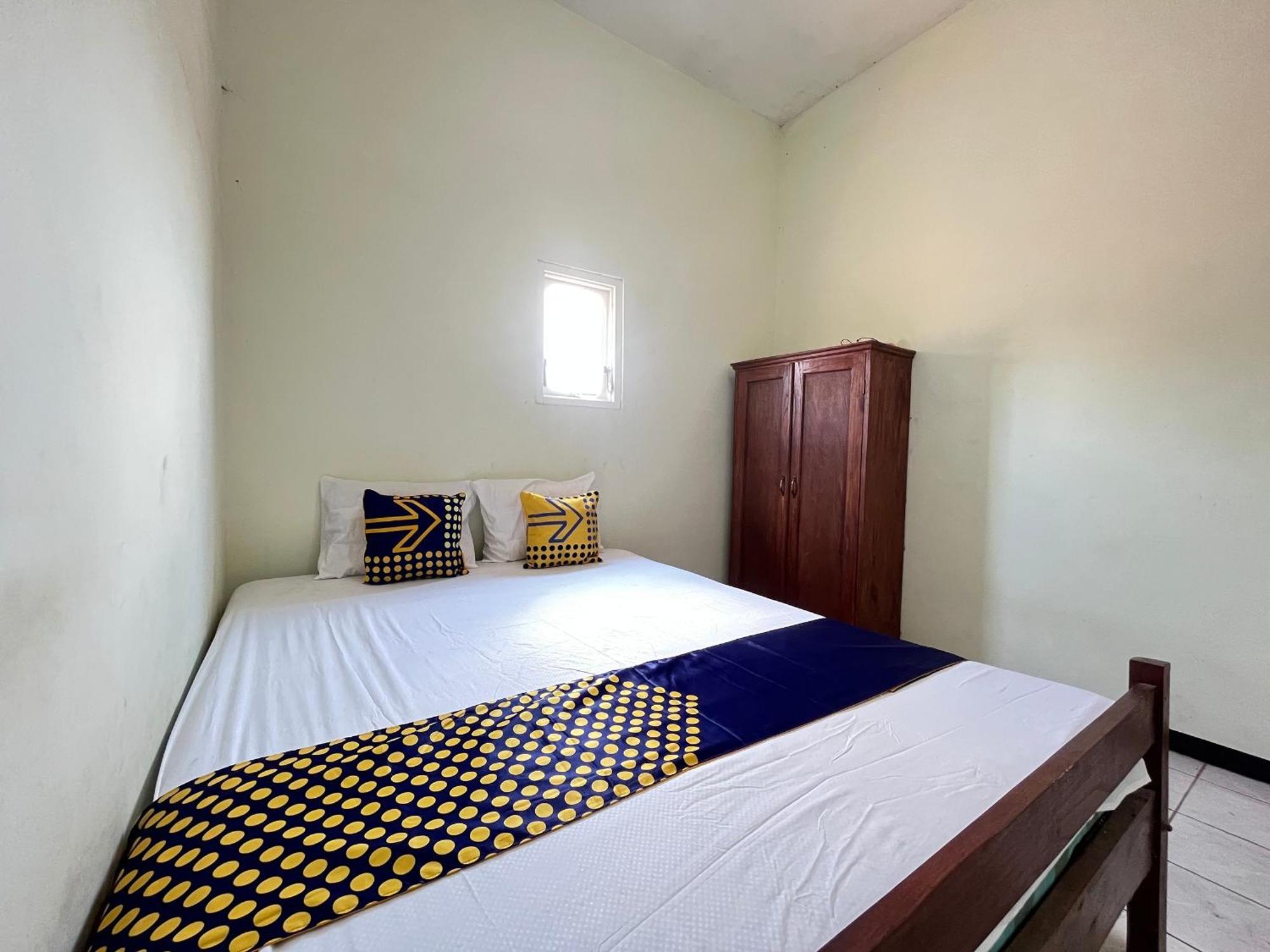 拉旺 Spot On 93423 Kost Berkah Near Kebun Teh Wonosari酒店 外观 照片
